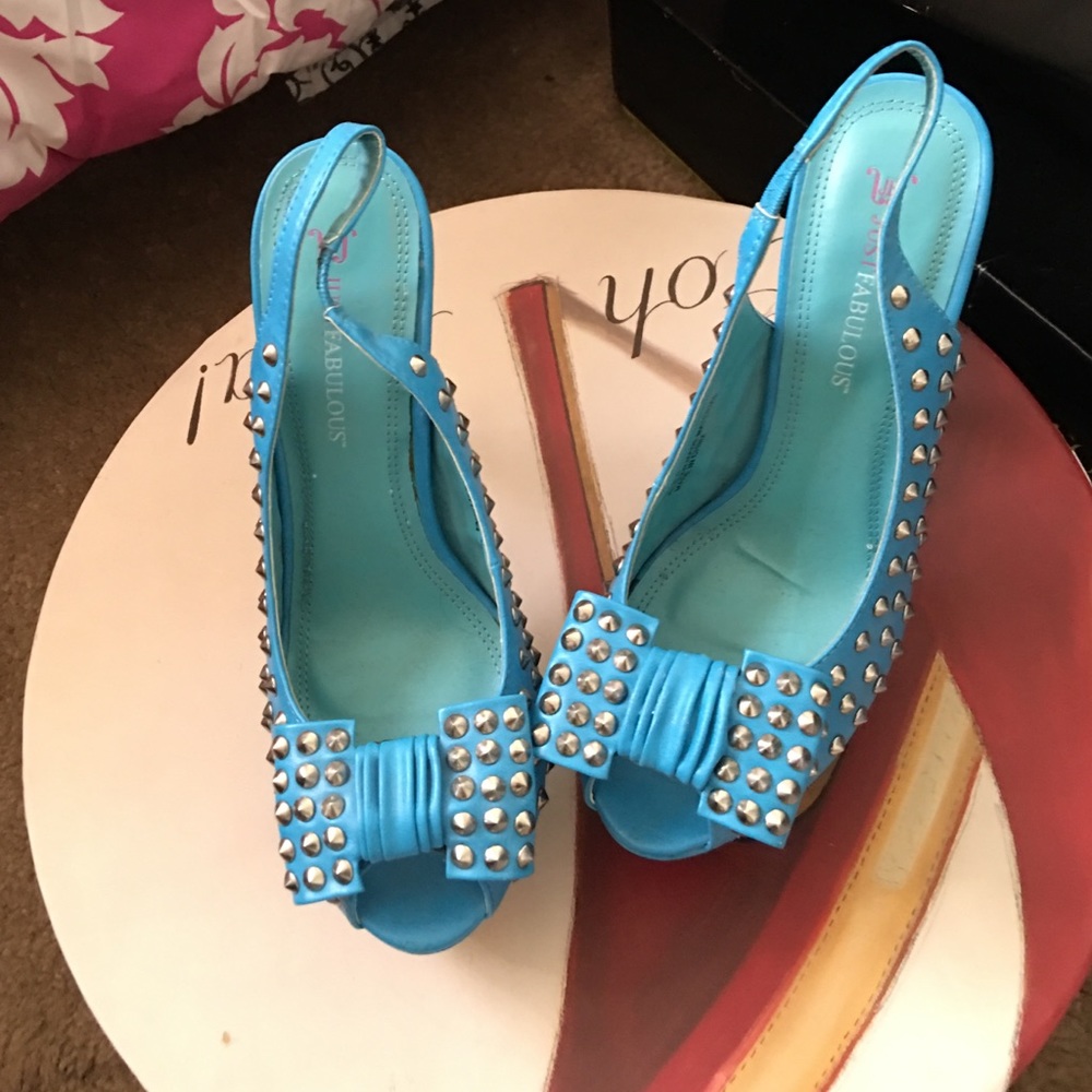 COPY - Studded peep toe pumps